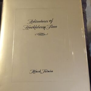 Adventures of Huckleberry Finn by Mark Twain - Elegant Cream Edition